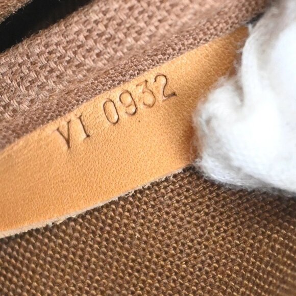 LOUIS VUITTON Logo Saumur 30 Shoulder Bag Monogram Leather Brown - Picture 8 of 15